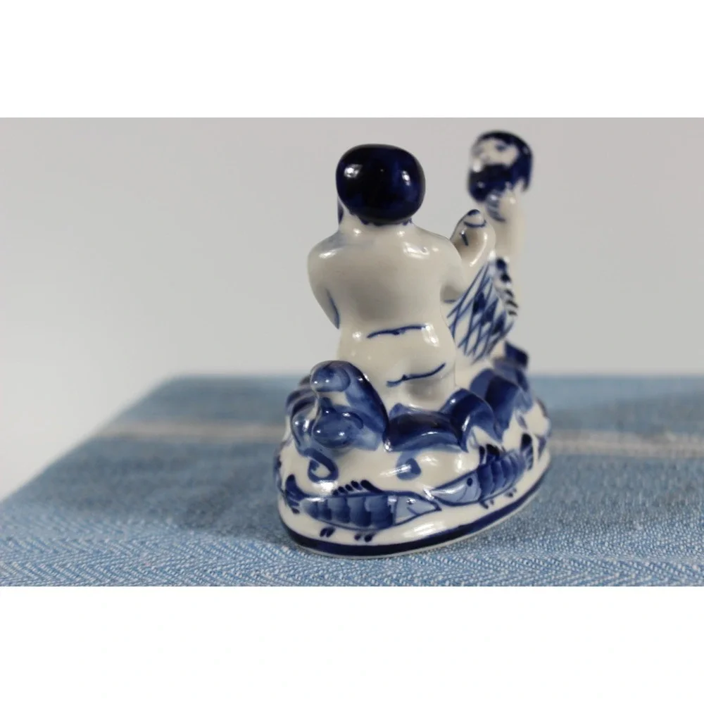 Gzhel Porcelain Figurine Blue & White Fishermen w/Net Fish Signed Ryzhenok VTG